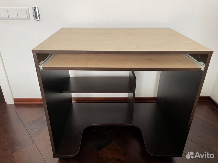Стол письменный, рабочий, компьютерный