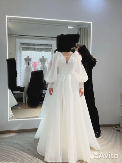 Свадебное платье