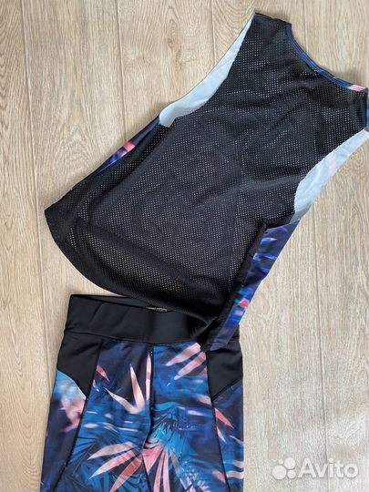 Спортивный костюм легинсами