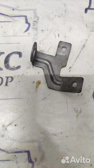 Кронштейн (сопут. товар) VW Touareg 2002-2010