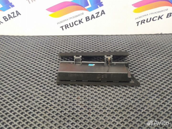 Вещевой карман двери RH Man TGX