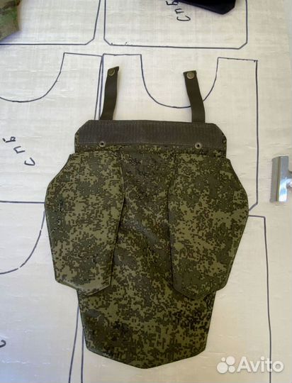 Напашник трёхлепестковый с баллистикой Клён