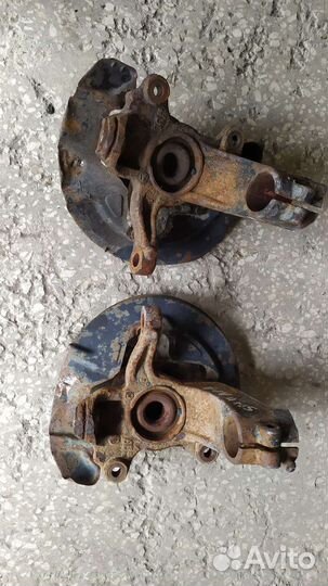 Поворотный кулак передний Вольво s80 2е поколение