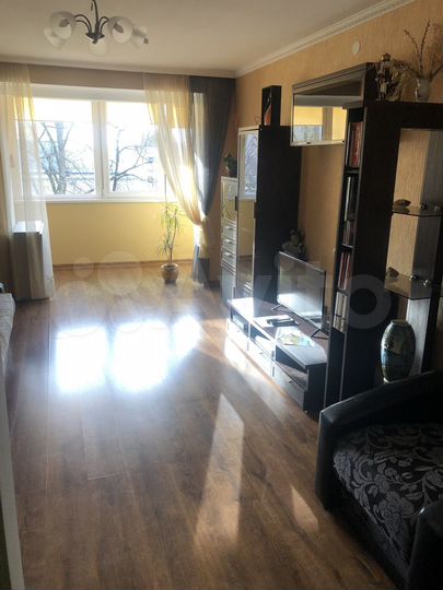 2-к. квартира, 60 м², 3/5 эт.
