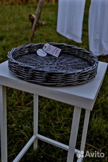 Поднос плетёный