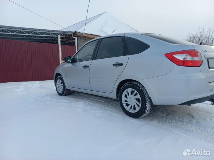 LADA Granta 1.6 МТ, 2017, 125 000 км