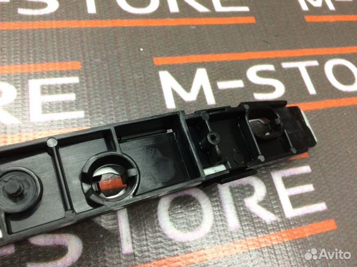 Крепление бампера заднее левое Audi A8 4E/D3 BVJ