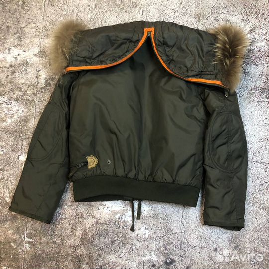 Зимняя куртка бомбер с мехом parajumpers type