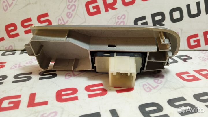 Кнопка стеклоподъёмника EP зад LR б/у