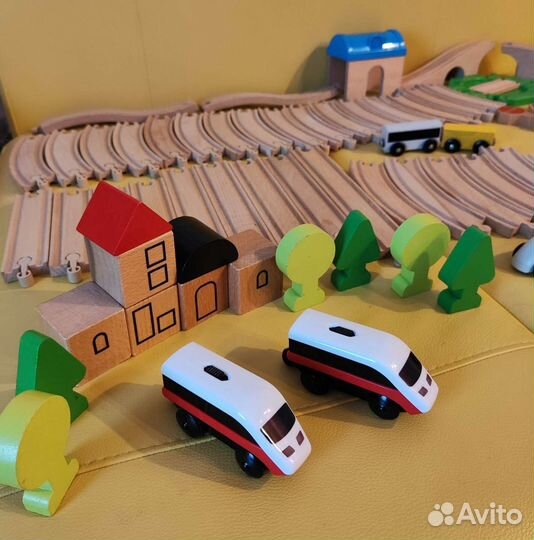 IKEA деревянная железная дорога