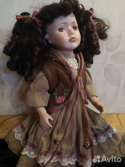 Кукла коллекционная фарфоровая Винтаж