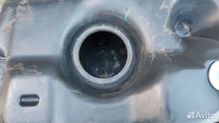 Топливный бак Рено Логан 1