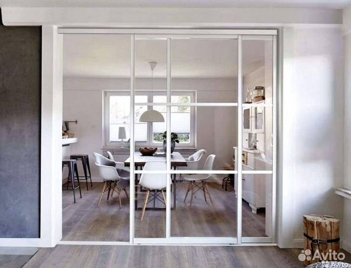 Раздвижная перегородка с матовым стеклом