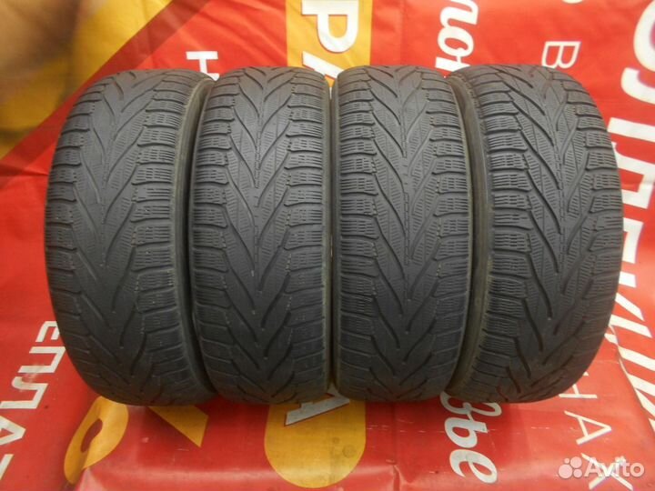 Nokian Tyres Hakkapeliitta R2 SUV 225/60 R18