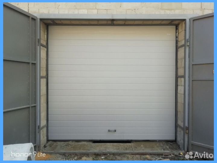 Автоматические секционные гаражные ворота