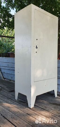 Сейф металлический