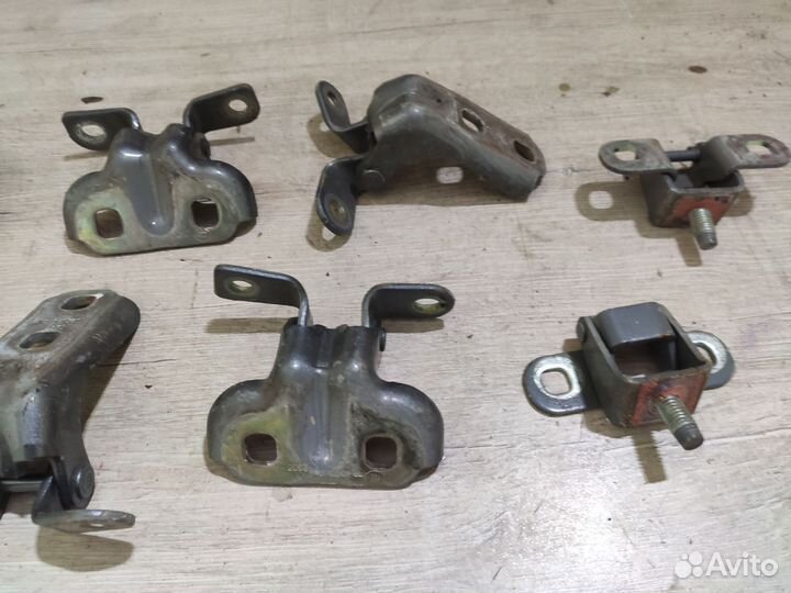 Петли дверей Шевроле Авео Т300 Chevrolet Aveo T300