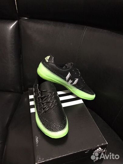 Футзалки новые