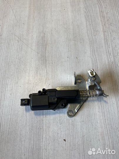 Активатор замка крышки багажника Ford Fusion CBK