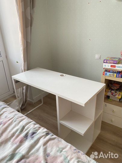 Компьютерный стол IKEA mikke