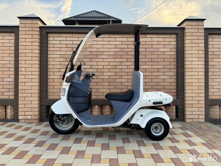 Honda Gyro Canopy трехколесный скутер из Японии
