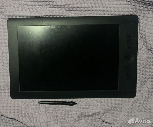 Графический планшет wacom intuos pro