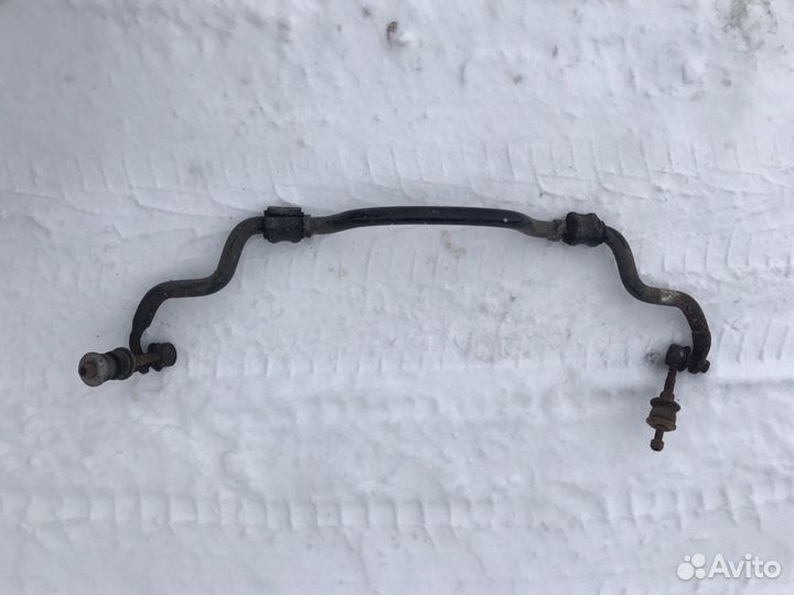 Toyota RAV 4 30 кузов задние рычаги подрамник