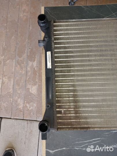 Радиатор охлаждения двигателя Volkswagen Golf Mk6