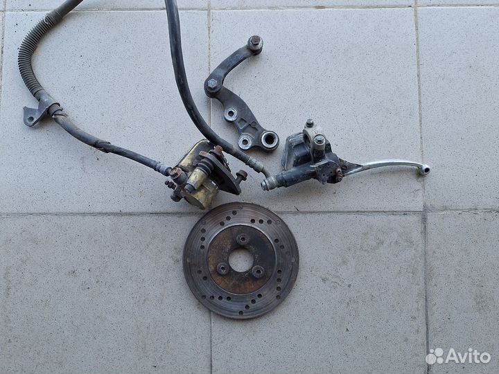 Дисковый тормоз Suzuki Sepia ZZ в сборе