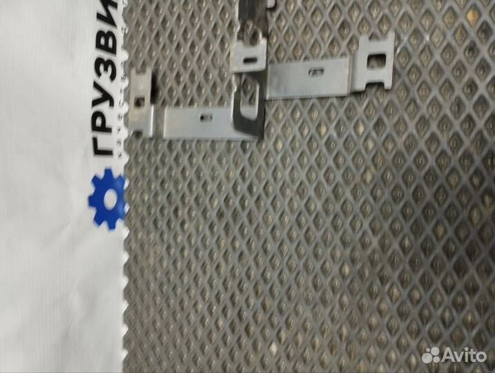 Кронштейн (крепление) Volvo FH4 21347555