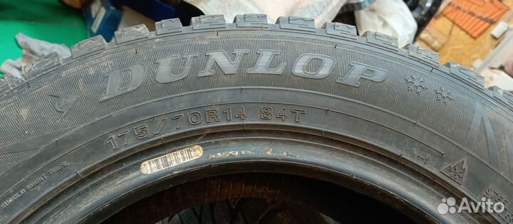 Dunlop SP Winter Ice 02 175/70 R14 84T