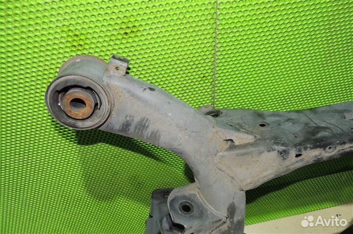 Балка подвески задняя Nissan Elgrand ME51 VQ25DE