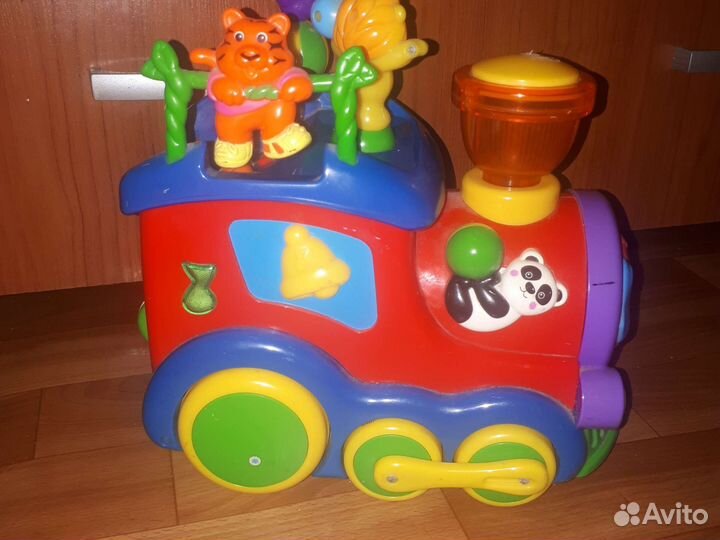 Паровозик музыкальный