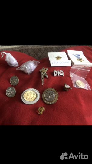 Значки mary kay