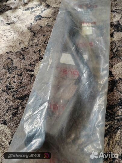 Новый Патрубок Радиатора 102869755 audi Volkswagen