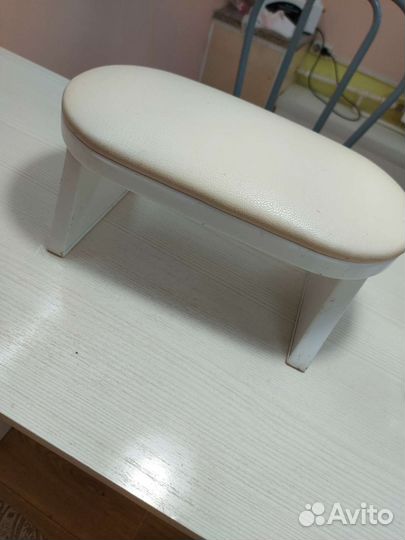 Подставка для рук маникюрная