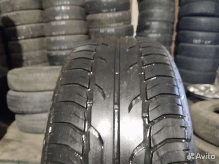 Fulda Carat Attiro 215/55 R16