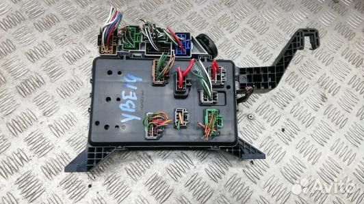 Блок предохранителей ford mondeo 3 (YBE14M101)