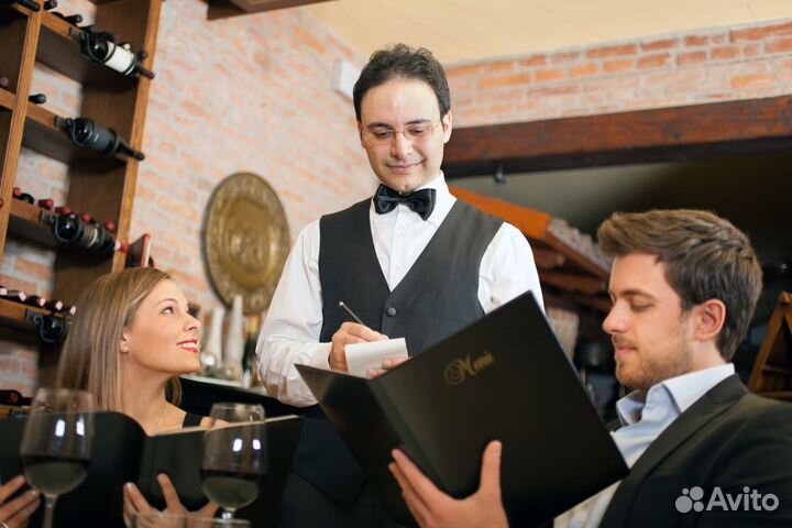 Официант с проживанием