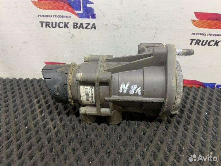 81521306275 Кран тормозной главный