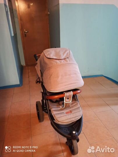 Прогулочная коляска