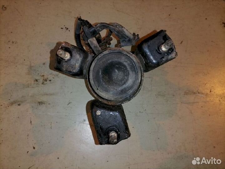 Опора двигателя (подушка двс) передняя 12360-20100