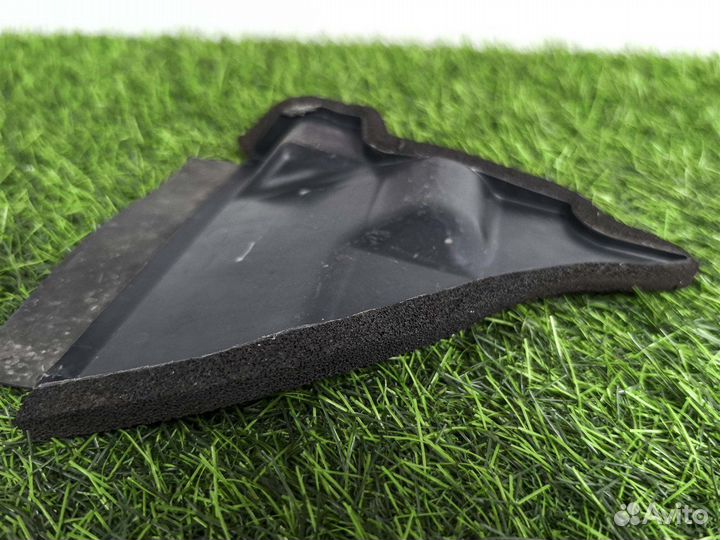 Пыльник Toyota Hilux AN120 2015-2020