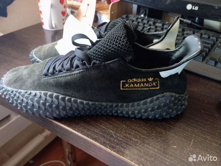 Кроссовки adidas Kamanda