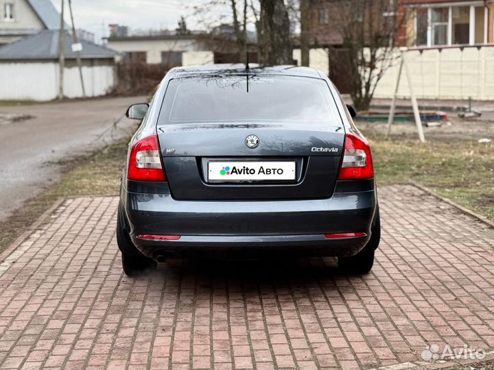 Skoda Octavia 1.6 AT, 2011, 112 400 км