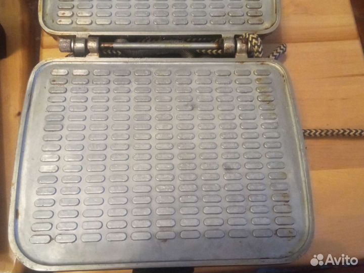 Большая тяжёлая вафельница СССР