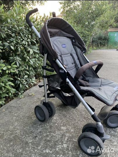 Прогулочная коляска chicco