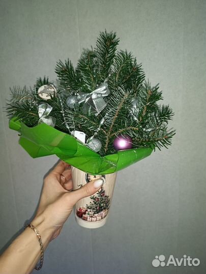 Новогодние украшения из нобилиса