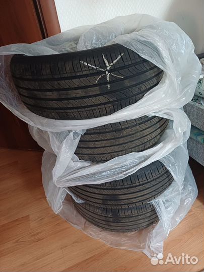 Авторос X-Trim 215/50 R17 и 215/50 R17 26D