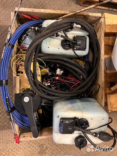 Лодочный мотор Б/У evinrude 200 л/с